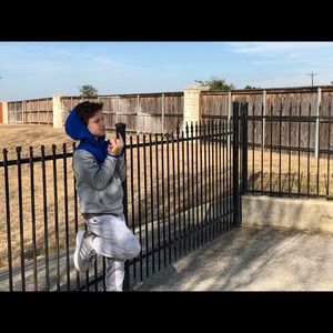 Meet your Posher, Harley